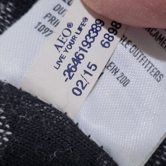 American Eagle Outfitters Women's Small Aztec Southwestern Cardigan Black White - Picture 10 of 10